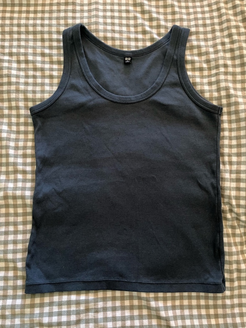 Uniqlo Soft Ribbed Tank Top - Picture 8 of 12